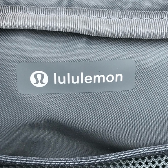 BNWT Lululemon Belt Bag - Picture 9 of 16